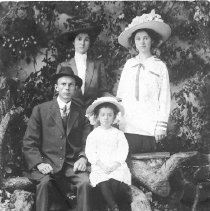 Ruth, Will & Wilda Perkins + Dolly Caldwell