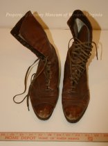 Women's riding shoes