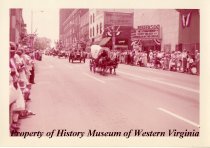 Covered wagon in Diamond Jubilee Parade