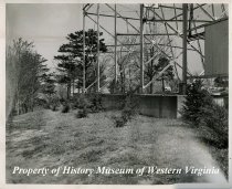 Mill Mountain Star Base