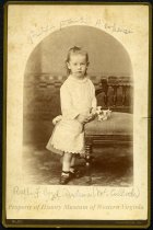 Ruth Floyd Anderson McCulloch, front