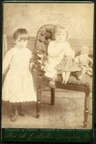 Judith Nicoll Anderson and Ellen Graham Anderson, front