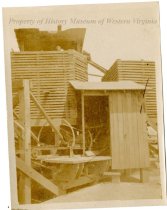 Bin Unloading Device