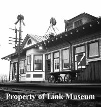Link On Roof Platform At The Cloverdale Station
