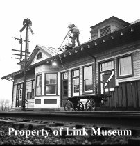 Link On Roof Platform At The Cloverdale Station