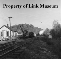 Alvarado Station, Train No. 201 Approaching