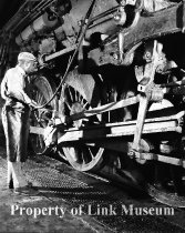 Greasing E2 Locomotive 578