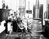 Gladeys Harriger, White Top