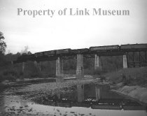 Bridge 11, Train 202, Holston