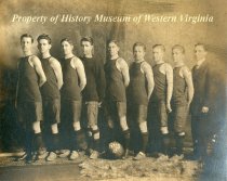 Basketball team 1913