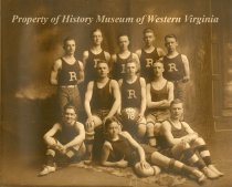 Basketball Team 1918 Roanoke