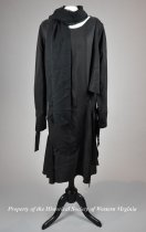 1920s black crepe long-sleeve dress
