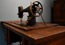 Elgin treadle sewing machine