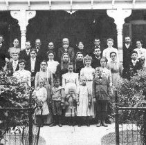 Group of Doylestown Mennonites, ca. 1905