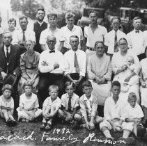 Heacock Family Reunion, 1932 (photo is object# 2005.8.1)
