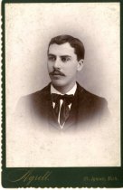 Photograph of dental student [Samuel Howard Arthur]