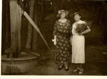 Blunt family photograph archive