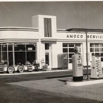 Amoco Service Station, Concord Road at Efird St