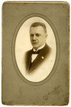 Ed L. Kolakowski - portrait