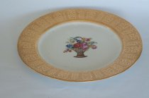 Dinner Plate with Flower Basket  10 1/2