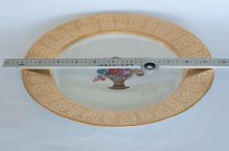 Dinner Plate with Flower Basket  10 1/2