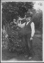 Head Gardener Frank Gould with Dahlias