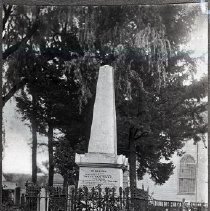 Monument at the grave of Isaac Van Wart, Elmsford Reformed Church Cemetery