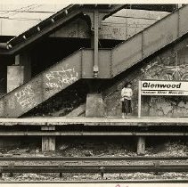 Glenwood Station platform - graffiti