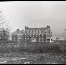 Breakwater House, home of Columbus O'Donnell Iselin on Davenport Neck