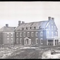Breakwater House, home of Columbus O'Donnell Iselin on Davenport Neck