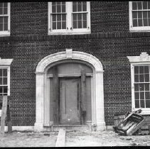 Construction of Breakwater House, home of Columbus O'Donnell Iselin on Davenport Neck