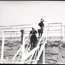 Members of the Iselin family at Breakwater House, Davenport Neck