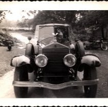 Front elevation photograph of Alan Bemis' Rolls-Royce glider tow