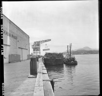 Loading a Foss Lumber Barge