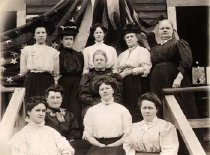 Group of women, 1900-1910
