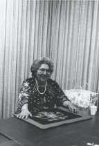 Vesta Johnson teaching button blanket making at THC