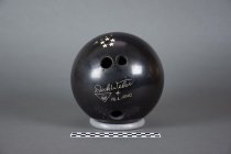 Bowling Ball (scale)