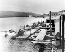 Ellis Air Transport / Ellis Airlines dock