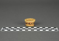 Basket with CM ruler