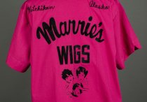 Team name and design on shirt back