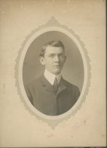 09.15.001, Dean's Studio portrait of John Driver of Wyers Cave