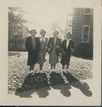 24.15.001, Photograph of friends from Dorothy Anne Huffman Bridgewater Col