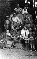 California Alpine Hiking Club hikers, 1923