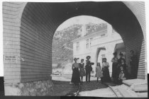 Tavern of Tamalpais arch, circa 1901