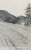 Men and Women on their way to Muir Woods, 1915