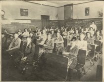 Miss Herold's seventh grade class at Summit School, 1910
