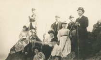 Hikers on Mount Tamalpais, circa 1900