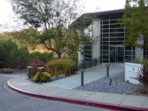 One Belvedere Place entry, 2019