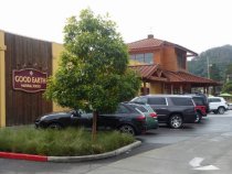 Good Earth Natural Foods exterior, 2020