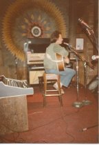 14 photos interior Sweetwater musicians on stage